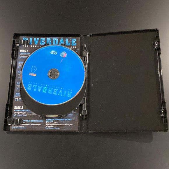 Riverdale - The Complete Second Season - Picture 4 of 7